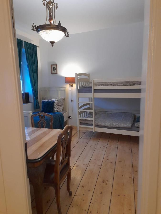 Zlata Leta - Apartmanovy Dum Яхимов Экстерьер фото