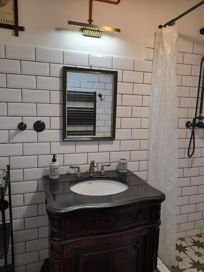 Zlata Leta - Apartmanovy Dum Яхимов Экстерьер фото